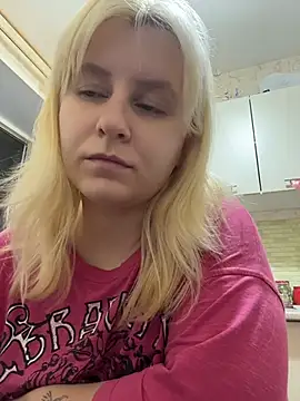 Snapshot of LazyFlora chatting on August 2026 05:27:02 PM LazyFlora online show from August 2026 05:27:02 PM