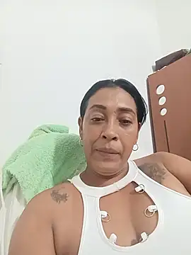 candelahot10 online show from July 2026 09:03:02 PM