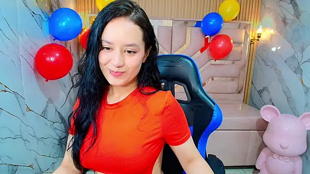 Snapshot of Aleja_r_ chatting on June 2026 12:22:01 PM Aleja r online show from June 2026 12:22:01 PM