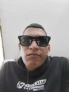 Snapshot of Juniorluzardo chatting on July 2026 05:37:02 PM Juniorluzardo online show from July 2026 05:37:02 PM