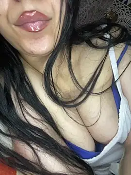 Snapshot of maram_mimi chatting on June 2026 05:12:01 AM maram mimi online show from June 2026 05:12:01 AM