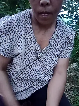 Snapshot of Chin-ni chatting on July 2026 11:50:01 AM Chin-ni online show from July 2026 11:50:01 AM
