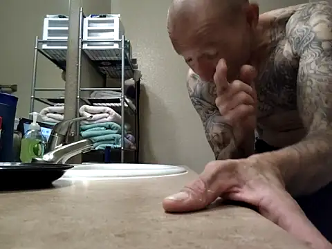 Rudedawg7900 online show from June 2026 07:34:02 PM