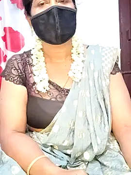 Snapshot of tamil_sarah chatting on June 2026 04:18:02 PM tamil sarah online show from June 2026 04:18:02 PM