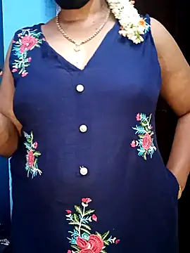 Snapshot of tamil_sarah chatting on July 2026 06:18:02 AM tamil sarah online show from July 2026 06:18:02 AM