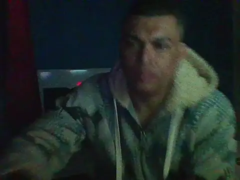Snapshot of VitorBDote23cm chatting on June 2026 08:24:02 AM VitorBDote23cm online show from June 2026 08:24:02 AM