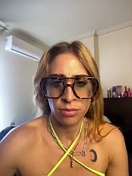 Snapshot of NicoleWilder chatting on July 2026 03:41:01 PM NicoleWilder online show from July 2026 03:41:01 PM