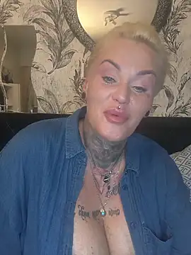 Snapshot of InkedMissLaBaehm chatting on June 2026 10:56:02 PM InkedMissLaBaehm online show from June 2026 10:56:02 PM