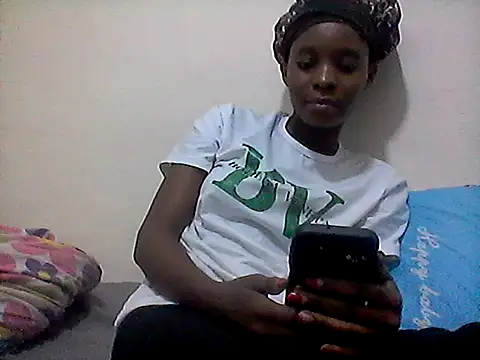 Snapshot of Sweetpother chatting on June 2026 06:17:01 PM Sweetpother online show from June 2026 06:17:01 PM