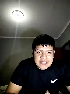 Snapshot of Camilo07211 chatting on June 2026 11:03:01 PM Camilo07211 online show from June 2026 11:03:01 PM