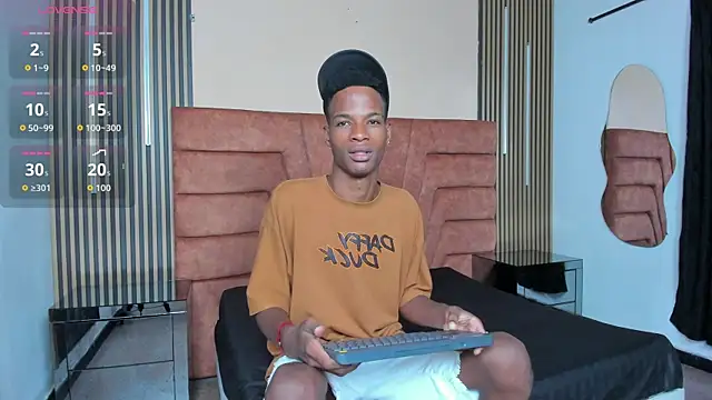 Snapshot of Tyson_Reed chatting on July 2026 11:45:01 AM Tyson Reed online show from July 2026 11:45:01 AM