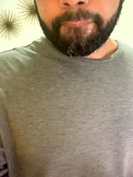 Snapshot of CloudyPapi_Downlow chatting on June 2026 09:28:02 PM CloudyPapi Downlow online show from June 2026 09:28:02 PM