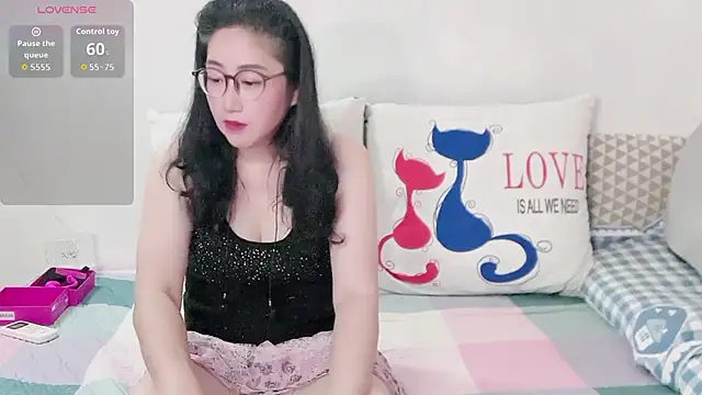 Snapshot of alisa-baby-666 chatting on June 2026 01:42:01 PM alisa-baby-666 online show from June 2026 01:42:01 PM
