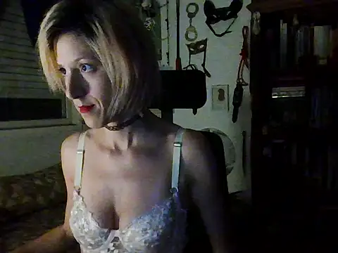Snapshot of mina_here chatting on June 2026 02:03:02 AM mina here online show from June 2026 02:03:02 AM