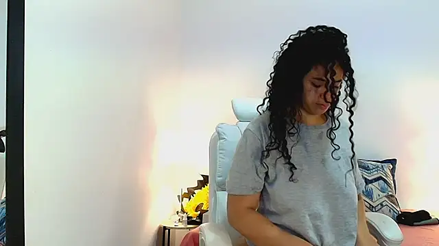 Isabella Sophia19 online show from July 2026 10:51:01 AM