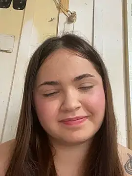 Snapshot of bella__hott chatting on July 2026 10:47:01 AM bella hott online show from July 2026 10:47:01 AM