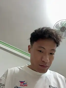 Snapshot of Mr_iphone11 chatting on July 2026 02:40:02 PM Mr iphone11 online show from July 2026 02:40:02 PM