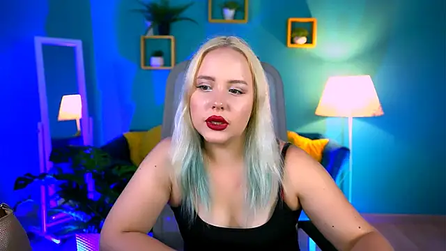 Snapshot of stellawatts chatting on June 2026 08:05:02 AM stellawatts online show from June 2026 08:05:02 AM