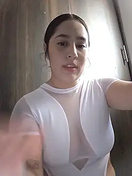 Snapshot of aisha_duque_ chatting on July 2026 10:23:01 PM aisha duque online show from July 2026 10:23:01 PM