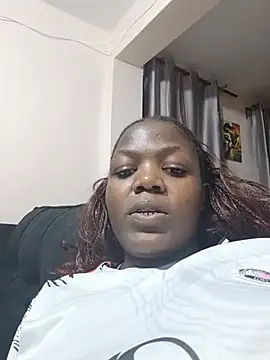 Snapshot of Black_prettty chatting on July 2026 05:18:02 PM Black prettty online show from July 2026 05:18:02 PM
