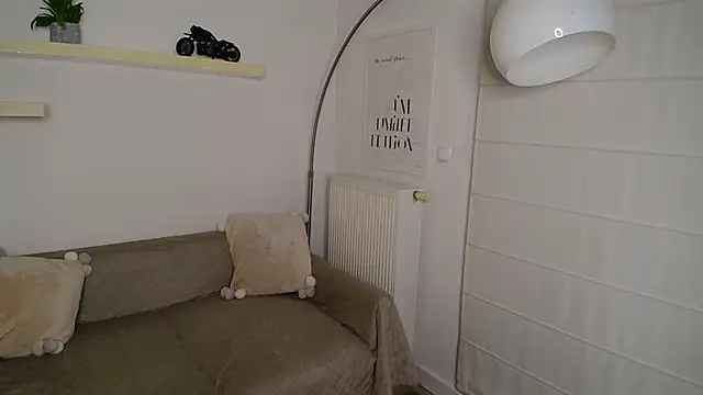 SiaSucker online show from June 2026 09:30:01 PM