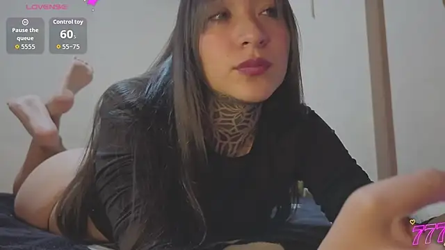 Snapshot of isasaenz_ chatting on July 2026 03:33:02 AM isasaenz online show from July 2026 03:33:02 AM