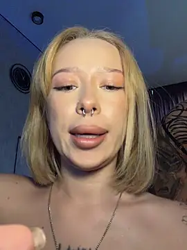MaryChanXO online show from June 2026 09:58:01 AM