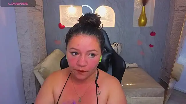 Snapshot of Cony_curly_b chatting on July 2026 03:04:01 AM Cony curly b online show from July 2026 03:04:01 AM