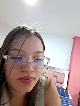 Snapshot of zoe_gm chatting on June 2026 11:57:02 PM zoe gm online show from June 2026 11:57:02 PM