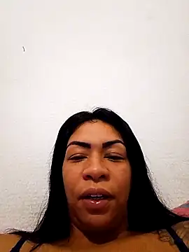 Snapshot of _Ana_paula_ chatting on June 2026 11:51:02 PM Ana paula online show from June 2026 11:51:02 PM