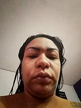 Snapshot of _Ana_paula_ chatting on June 2026 05:00:01 PM Ana paula online show from June 2026 05:00:01 PM