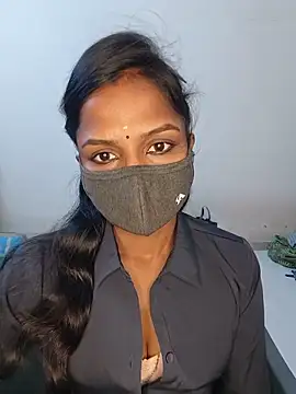 Snapshot of YALINITWO7_TAMIL chatting on June 2026 04:33:01 PM YALINITWO7 TAMIL online show from June 2026 04:33:01 PM