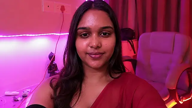 Snapshot of Anushu72 chatting on June 2026 05:26:02 PM Anushu72 online show from June 2026 05:26:02 PM