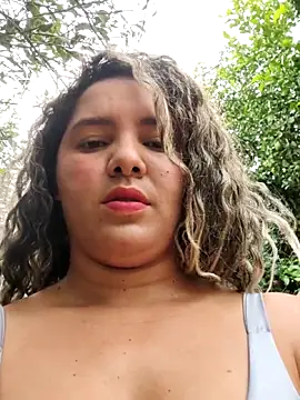 Snapshot of Alice_fulldirty chatting on June 2026 09:17:02 PM Alice fulldirty online show from June 2026 09:17:02 PM
