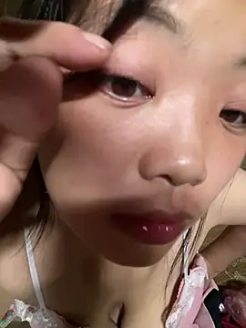 Snapshot of -Mymy_ chatting on July 2026 01:13:01 AM -Mymy online show from July 2026 01:13:01 AM