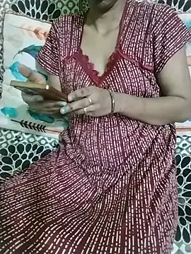 Snapshot of Unmarried_girl chatting on July 2026 06:27:02 AM Unmarried girl online show from July 2026 06:27:02 AM