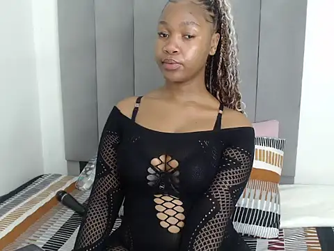 Snapshot of Sexykarla_020 chatting on August 2026 03:39:01 AM Sexykarla 020 online show from August 2026 03:39:01 AM