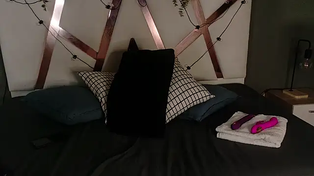 ShelyEvans   online show from July 2026 12:28:01 AM