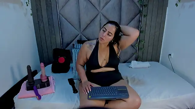 ShelyEvans   online show from July 2026 12:13:01 AM