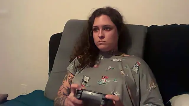snowflakee69 online show from July 2026 03:22:02 AM
