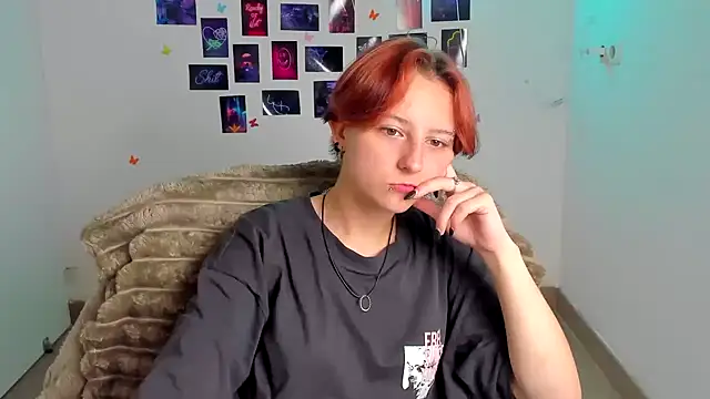 Dilara Kiss  online show from July 2026 11:13:02 AM