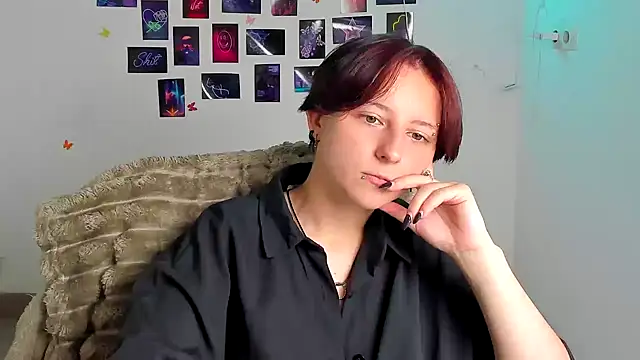 Dilara Kiss  online show from July 2026 11:05:02 AM