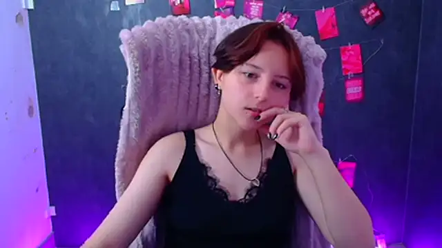 Dilara Kiss  online show from July 2026 11:34:02 AM