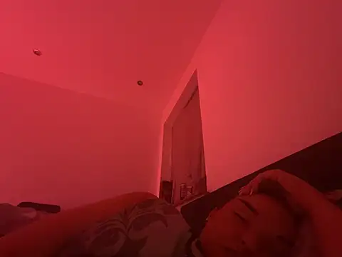 Snapshot of elina_amara_ chatting on June 2026 10:43:02 PM elina amara online show from June 2026 10:43:02 PM