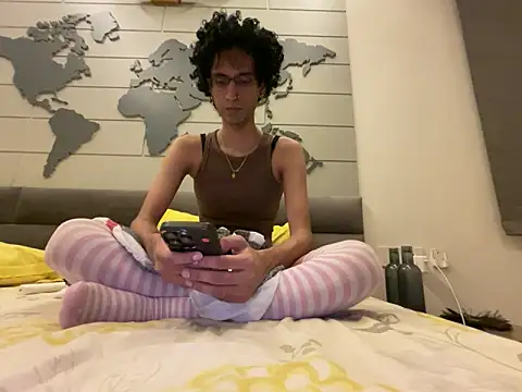 Snapshot of vale_vzg chatting on June 2026 10:45:01 PM vale vzg online show from June 2026 10:45:01 PM