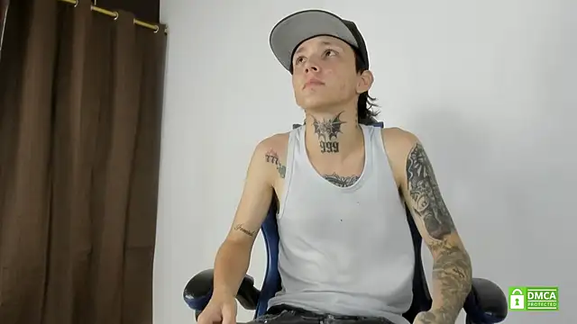Snapshot of Nick_TattooedGuy chatting on June 2026 07:17:01 PM Nick TattooedGuy online show from June 2026 07:17:01 PM