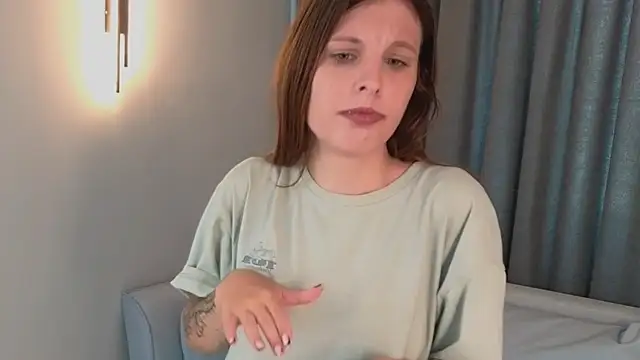 Snapshot of SusannFisher chatting on July 2026 08:21:01 AM SusannFisher online show from July 2026 08:21:01 AM