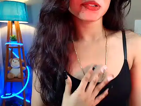 Snapshot of Your-mansi chatting on July 2026 10:57:02 AM Your-mansi online show from July 2026 10:57:02 AM