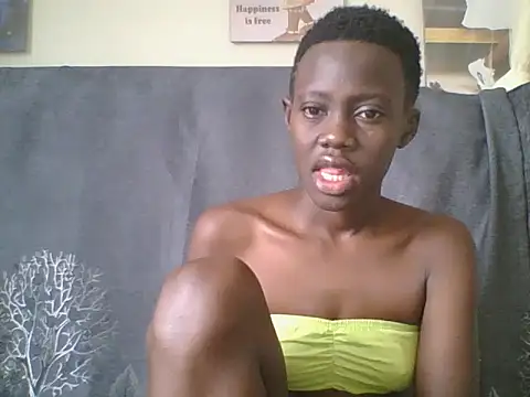 Snapshot of Tish_Leylah chatting on July 2026 06:31:02 AM Tish Leylah online show from July 2026 06:31:02 AM