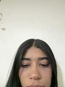 Snapshot of Jazminn_01 chatting on August 2026 02:32:02 AM Jazminn 01 online show from August 2026 02:32:02 AM